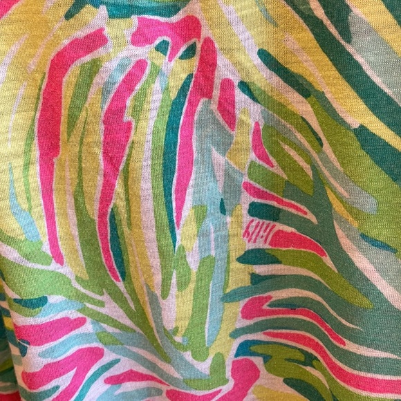 Lilly Pulitzer Racerback Tank in Tropical Storm Size XS - Picture 4 of 4